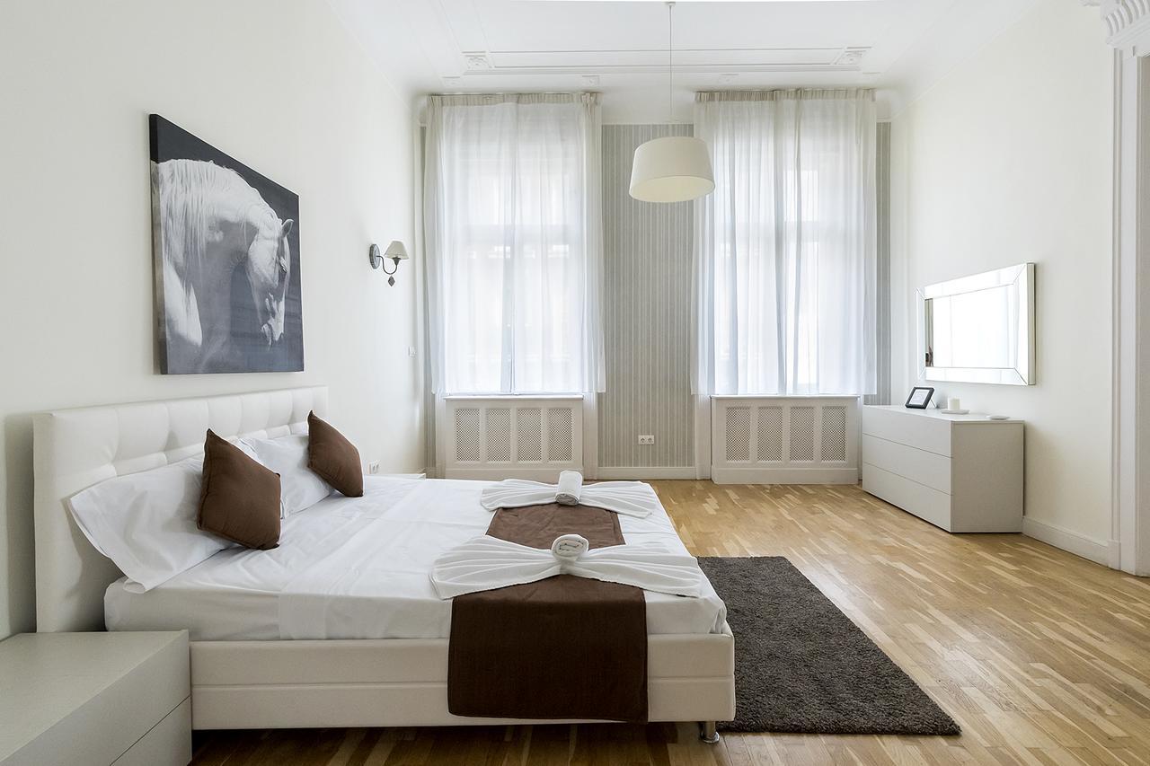 Luxury & Panorama Apartments Budapest Eksteriør billede