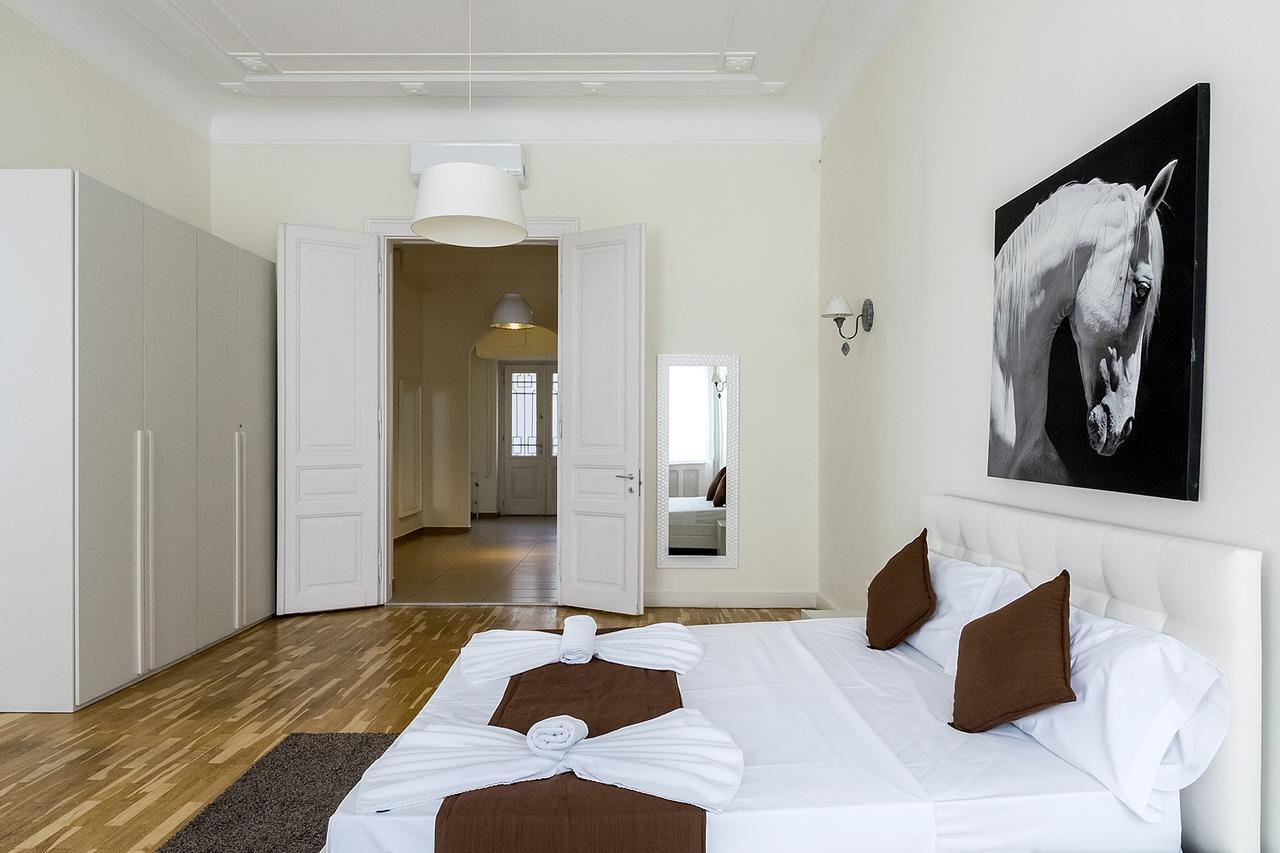 Luxury & Panorama Apartments Budapest Eksteriør billede